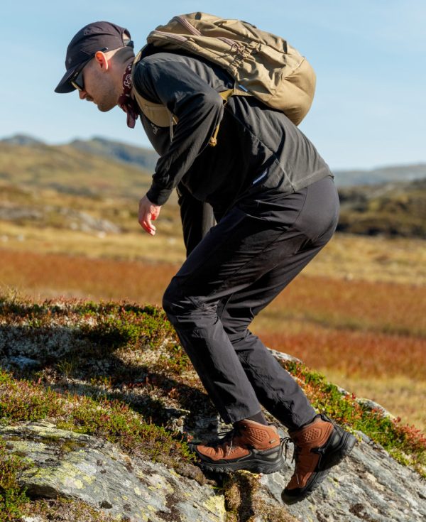 Men's Targhee IV Waterproof Hiking Boot  |  Triple Black - Image 9