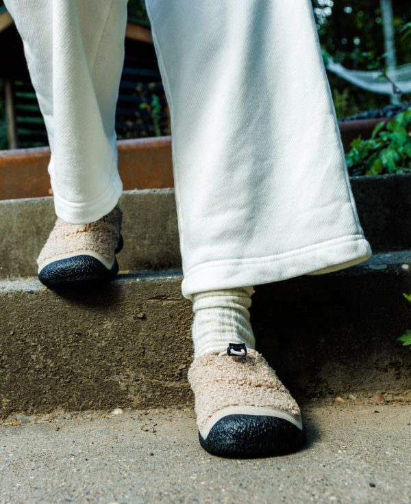 Women's Howser III Slide  |  Plaza Taupe/Black - Image 8