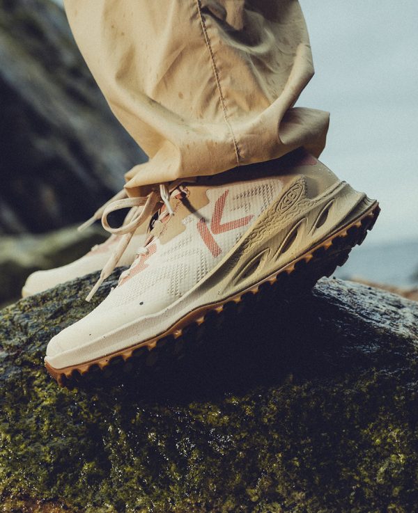 Women's Zionic NXT Waterproof Hiking Shoe  |  Birch/Cork - Image 8