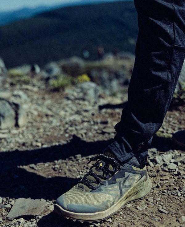 Men's Zionic NXT Waterproof Hiking Shoe  |  Triple Black - Image 8