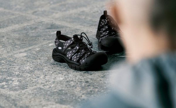 Men's Newport Retro Sandal x Études Studio  |  Etudes Black - Image 7