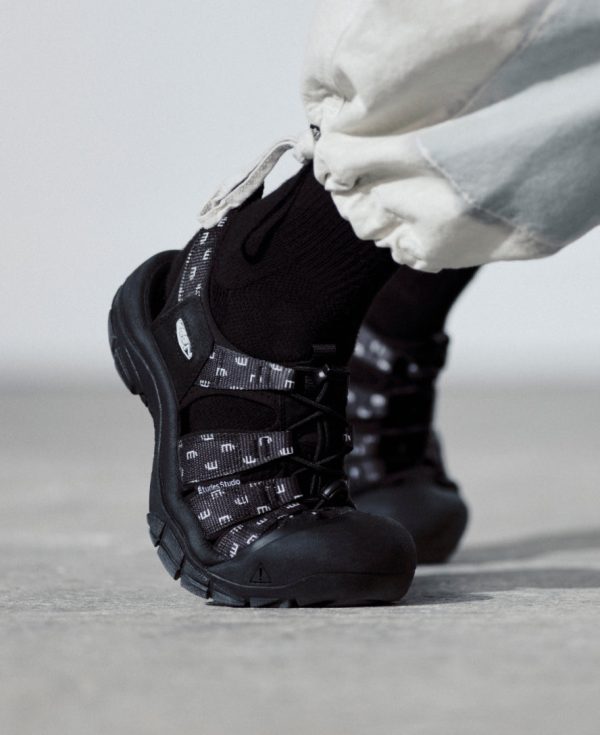 Men's Newport Retro Sandal x Études Studio  |  Etudes Black - Image 8