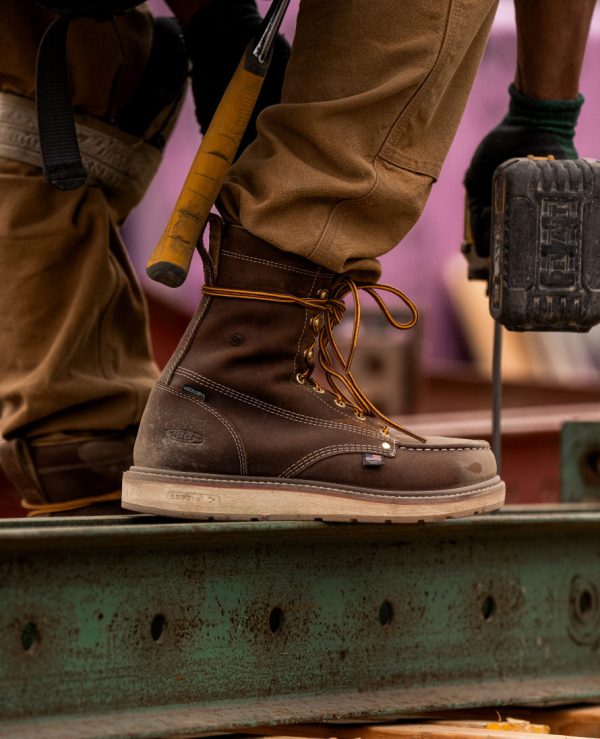 Men's Liberty 8 Waterproof Boot (Carbon Toe)  |  Chestnut/Gum - Image 9