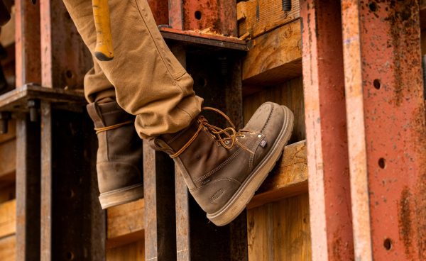 Men's Liberty 8 Waterproof Boot (Carbon Toe)  |  Chestnut/Gum - Image 7
