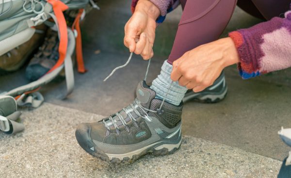 Women's Targhee III Waterproof Mid  |  Weiss/Boysenberry - Image 6