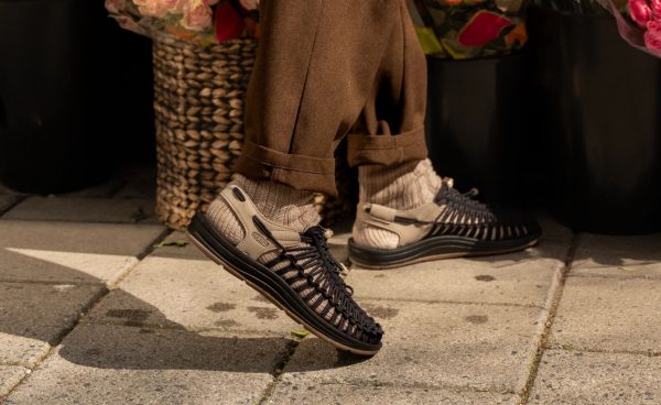 Men's UNEEK Sneaker  |  Black/Plaza Taupe - Image 7